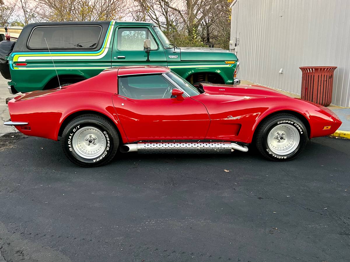 Chevrolet-Corvette-1973-1