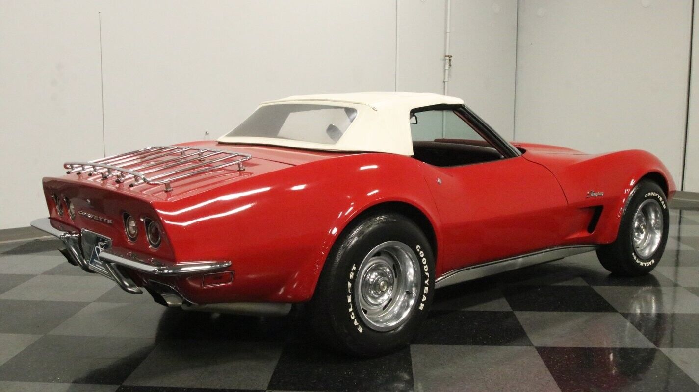 Chevrolet-Corvette-1973-10