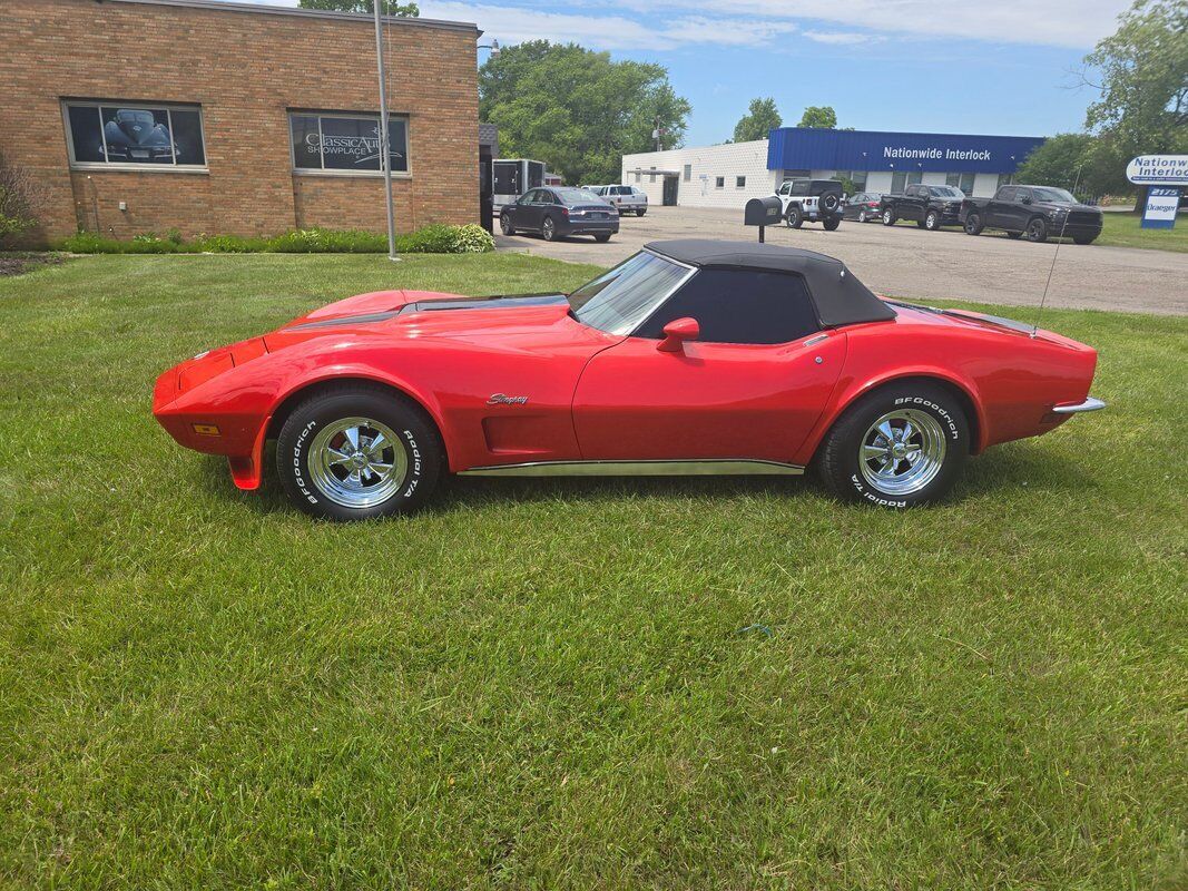 Chevrolet-Corvette-1973-11