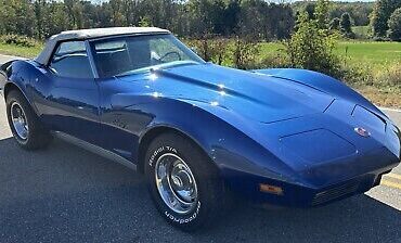 Chevrolet-Corvette-1973-2