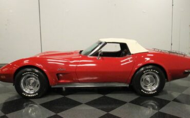 Chevrolet-Corvette-1973-2