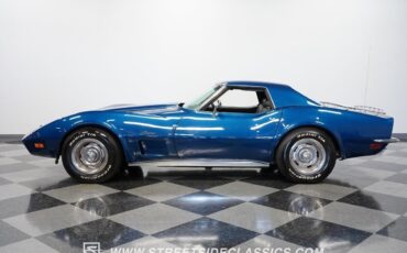 Chevrolet-Corvette-1973-2