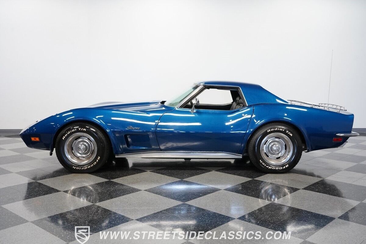 Chevrolet-Corvette-1973-2