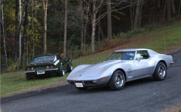 Chevrolet-Corvette-1973-3