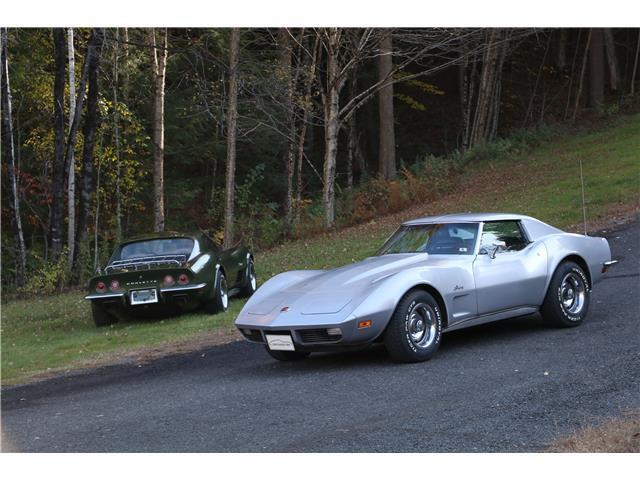 Chevrolet-Corvette-1973-3