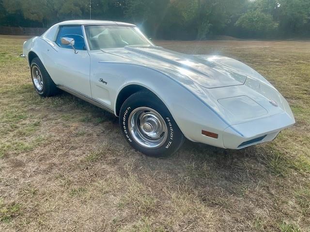 Chevrolet-Corvette-1973-3