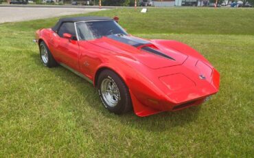 Chevrolet-Corvette-1973-3