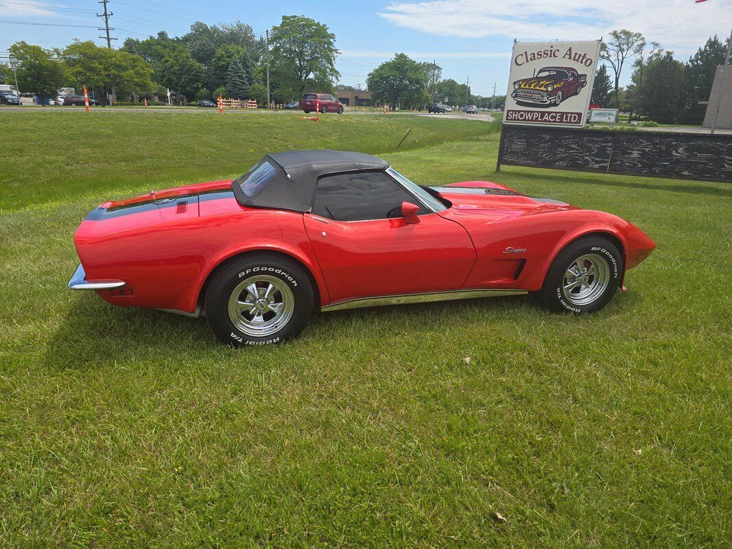 Chevrolet-Corvette-1973-31