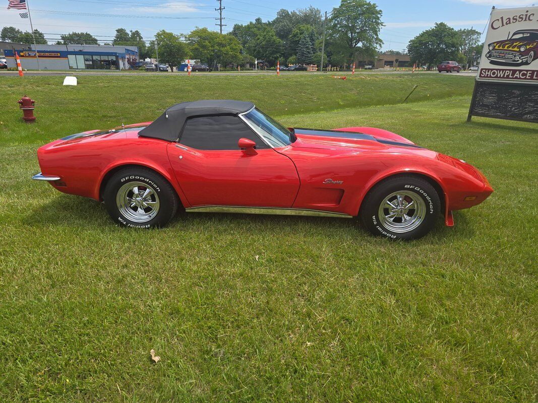 Chevrolet-Corvette-1973-34