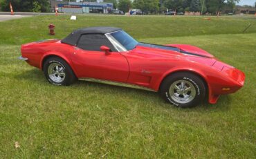 Chevrolet-Corvette-1973-36