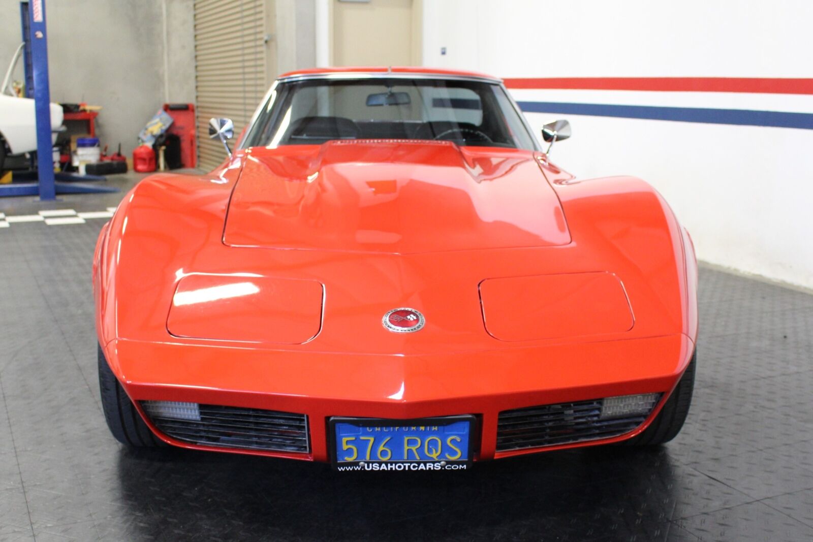 Chevrolet-Corvette-1973-4