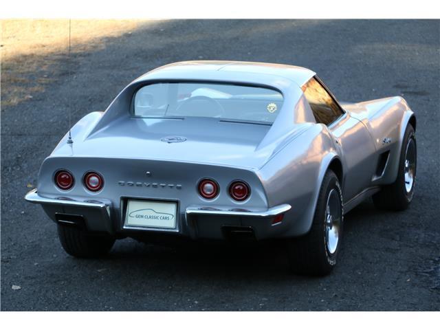 Chevrolet-Corvette-1973-4