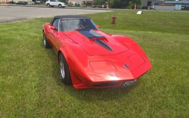 Chevrolet-Corvette-1973-4