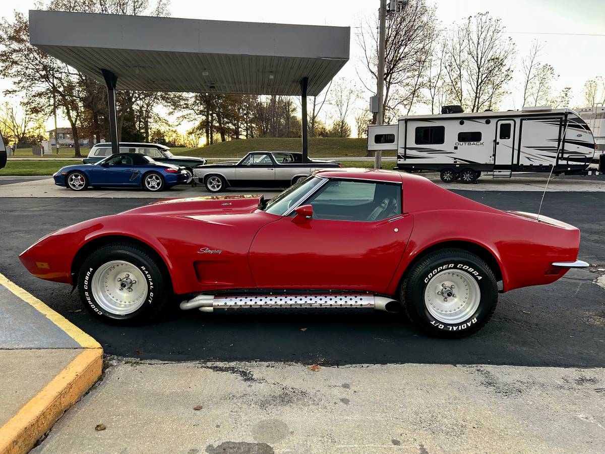 Chevrolet-Corvette-1973-5