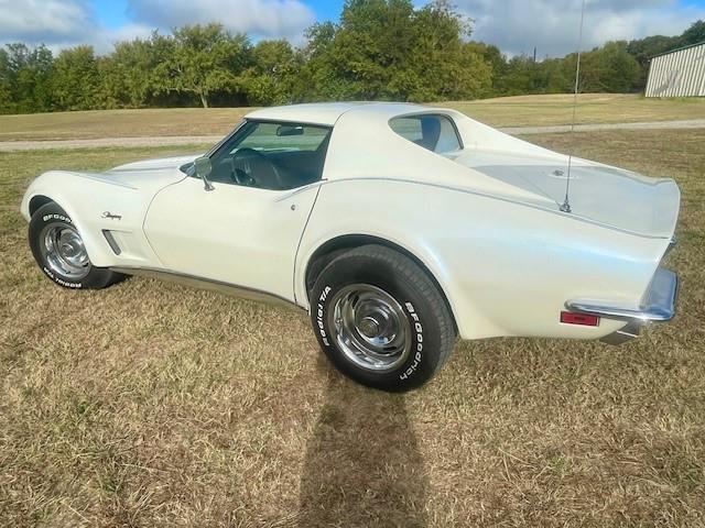 Chevrolet-Corvette-1973-5