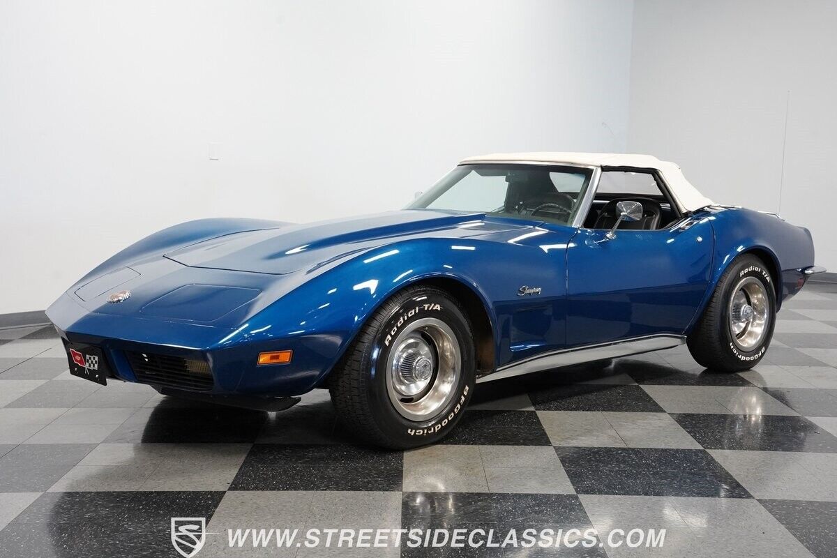 Chevrolet-Corvette-1973-5