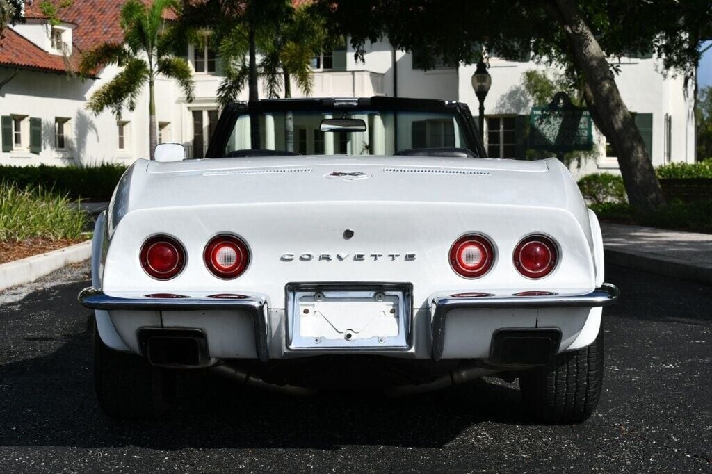 Chevrolet-Corvette-1973-5