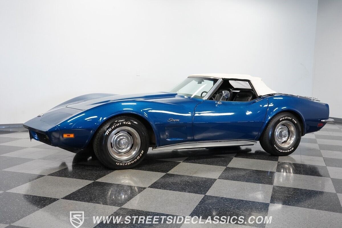 Chevrolet-Corvette-1973-6