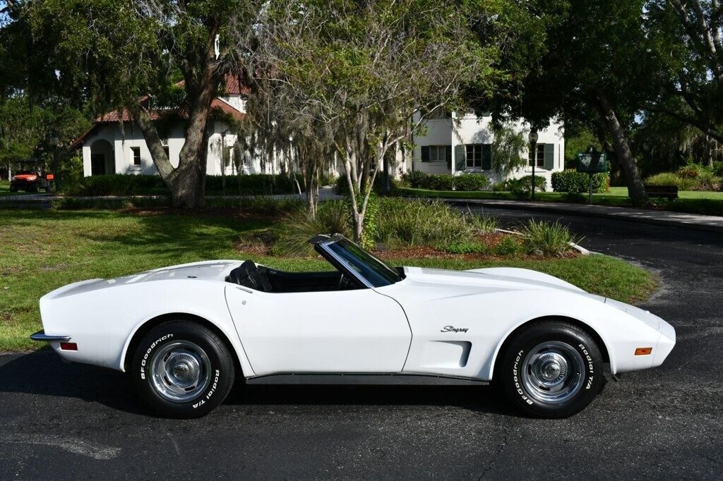 Chevrolet-Corvette-1973-7