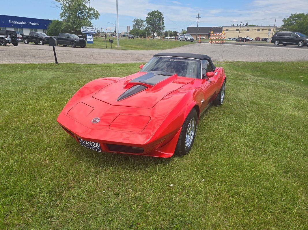 Chevrolet-Corvette-1973-7