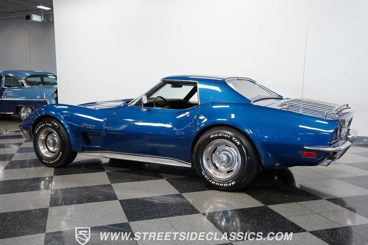 Chevrolet-Corvette-1973-8