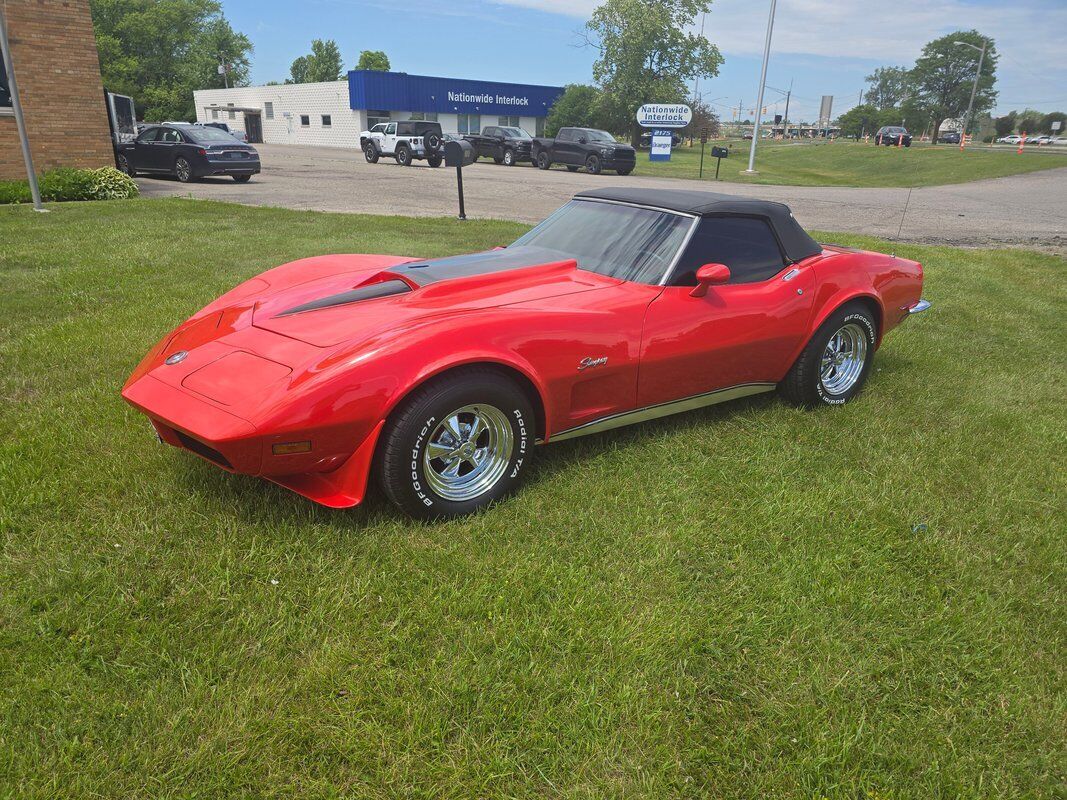 Chevrolet-Corvette-1973-8