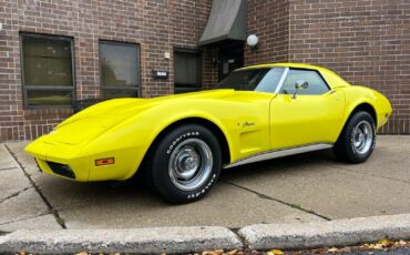 Chevrolet-Corvette-1974-1