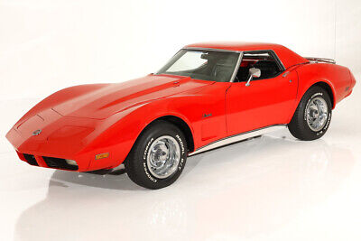 Chevrolet-Corvette-1974-2