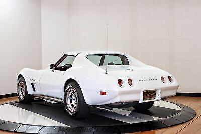 Chevrolet-Corvette-1974-4