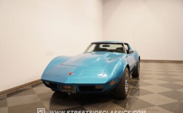 Chevrolet-Corvette-1974-5