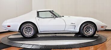 Chevrolet-Corvette-1974-7