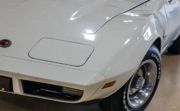 Chevrolet-Corvette-1974-7