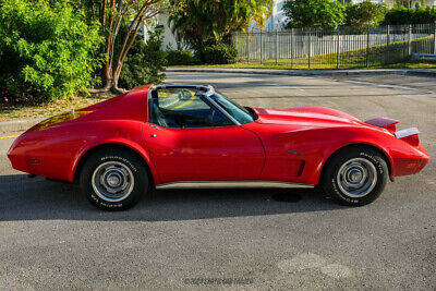 Chevrolet-Corvette-1974-8