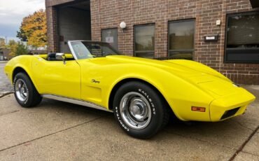 Chevrolet-Corvette-1974-8