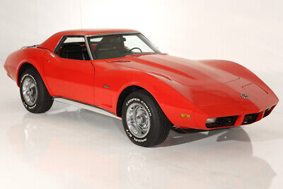 Chevrolet-Corvette-1974-9