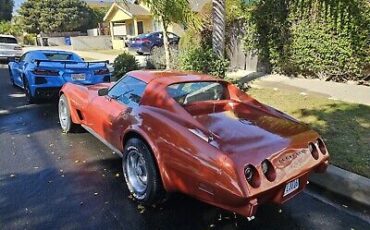 Chevrolet-Corvette-1975-1