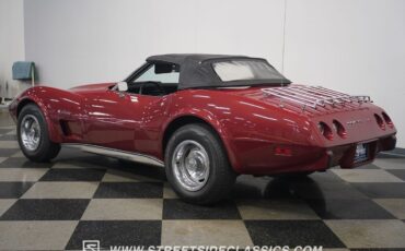 Chevrolet-Corvette-1975-10