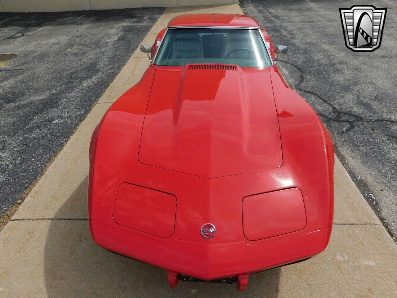 Chevrolet-Corvette-1975-3