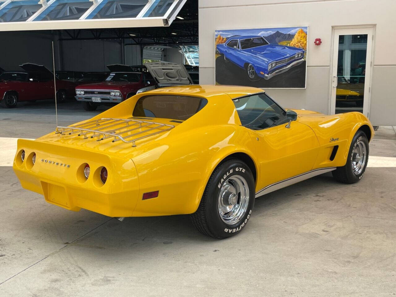 Chevrolet-Corvette-1975-3