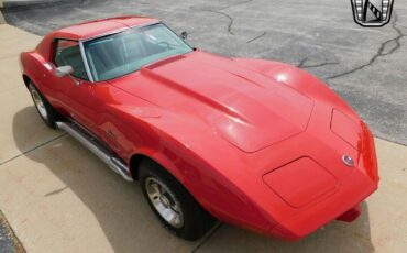 Chevrolet-Corvette-1975-4