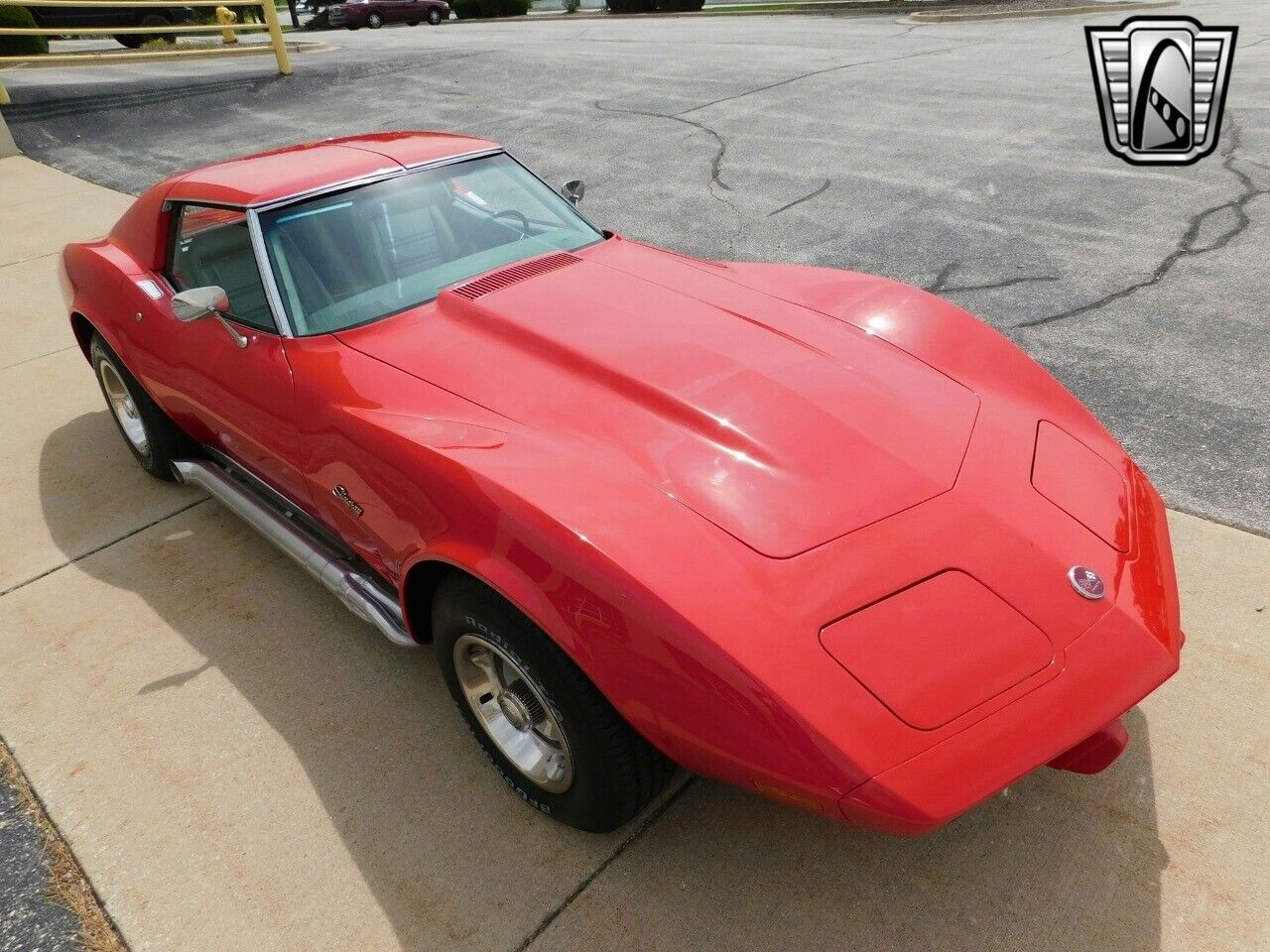 Chevrolet-Corvette-1975-4