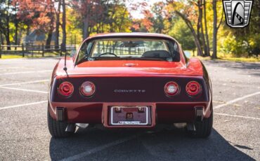 Chevrolet-Corvette-1975-5