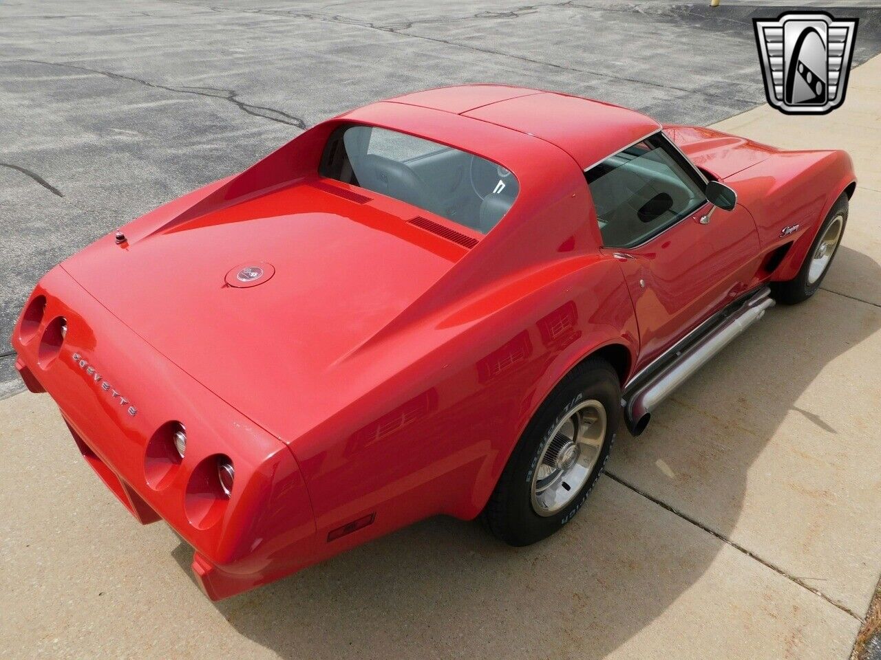 Chevrolet-Corvette-1975-5