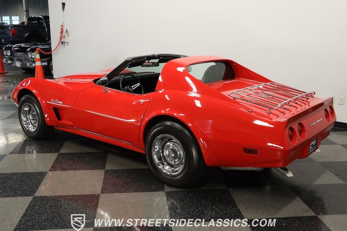 Chevrolet-Corvette-1975-6