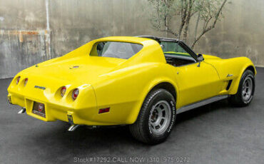 Chevrolet-Corvette-1976-4