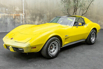 Chevrolet-Corvette-1976-7