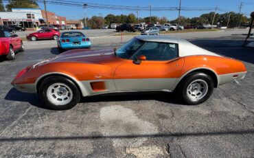 Chevrolet-Corvette-1977-1