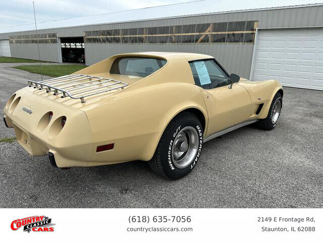 Chevrolet-Corvette-1977-10