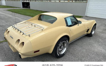 Chevrolet-Corvette-1977-11