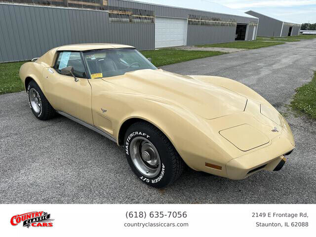 Chevrolet-Corvette-1977-8